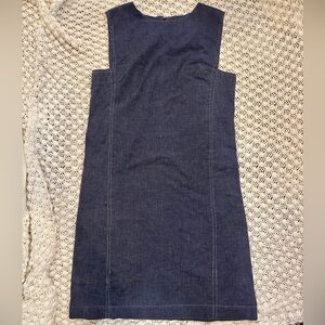The perfect vintage denim mini/midi dress for spring/summer☀️